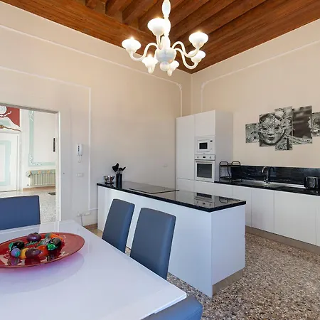 Apartmán Luxury Pesaro Papafava *