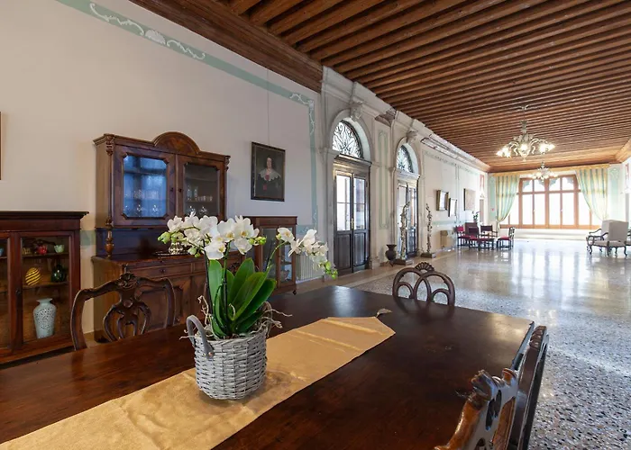 Luxury Pesaro Papafava