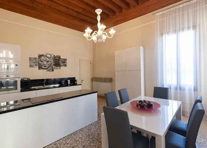 Apartament Luxury Pesaro Papafava