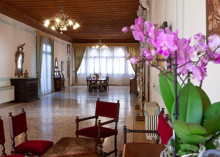 Luxury Pesaro Papafava Lägenhet *