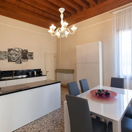 דירה Luxury Pesaro Papafava